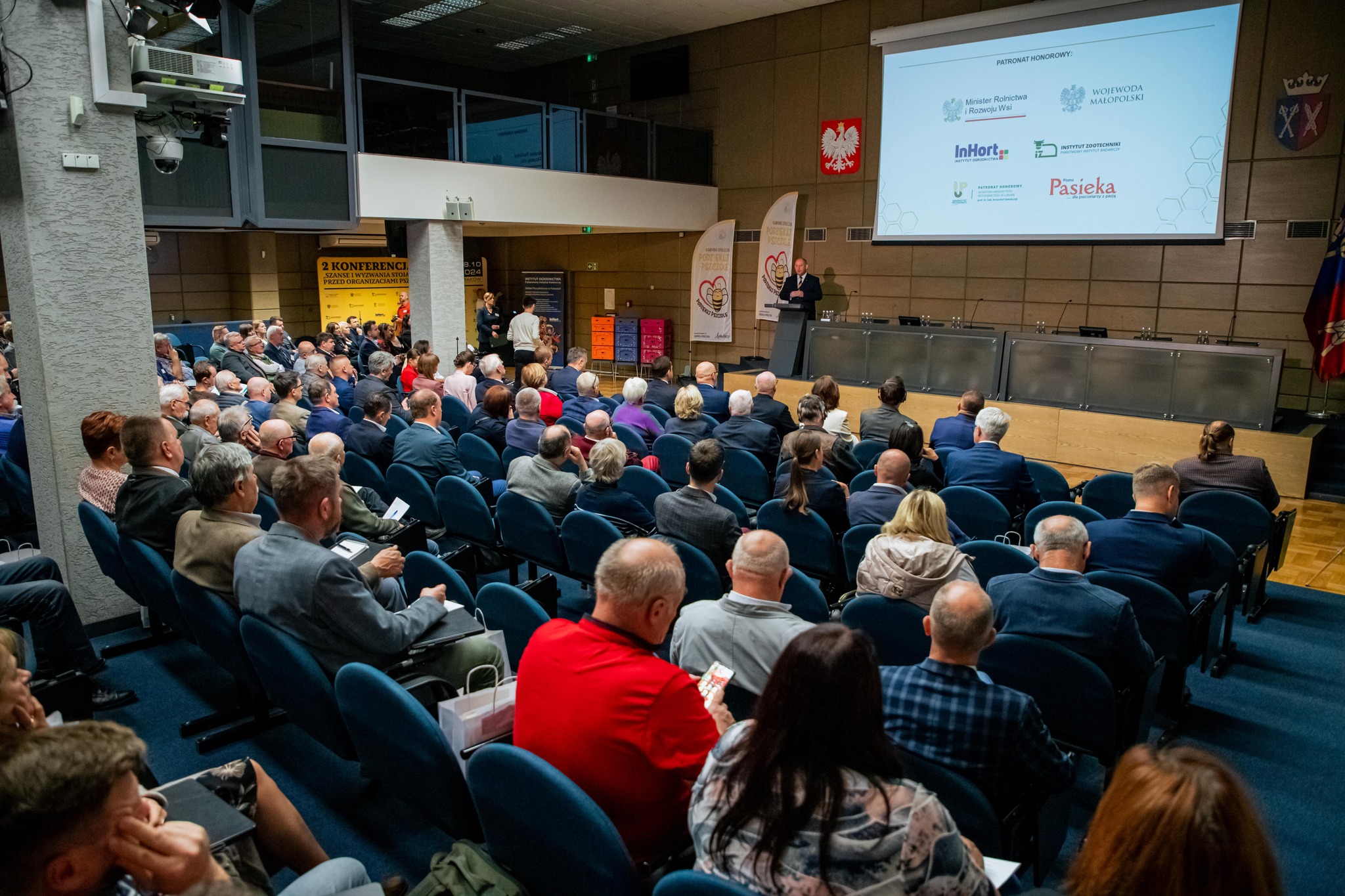 otwarcie drugiej konferencji szanse i wyzwania stojące przed branżą pszczelarską